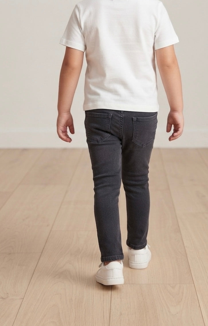 Boys Kids jeans — Outlet
